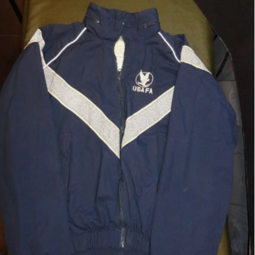 USAFA AIR FORCE ACADEMY szSMALL CADET PHYSICAL TRAINING REFLECT JACKET LD 4325